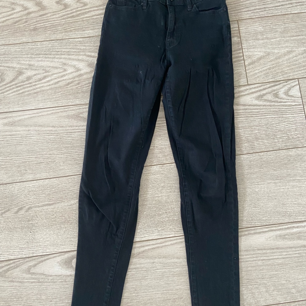 BDG high rise black jeans. Size: 24 W.